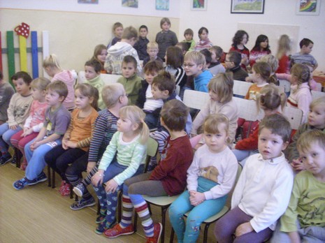 Divadlo Ploskovice 002.jpg