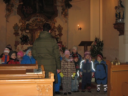 Zpívání v kostele 16.12. 002.jpg