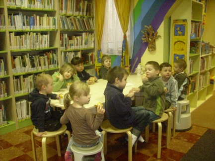 Beseda v knihovně Ferda mravenec 001.jpg