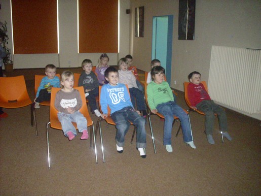 Beseda v knihovně Ferda mravenec 013.jpg
