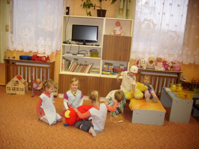 Hrajeme si na lékaře 001.jpg