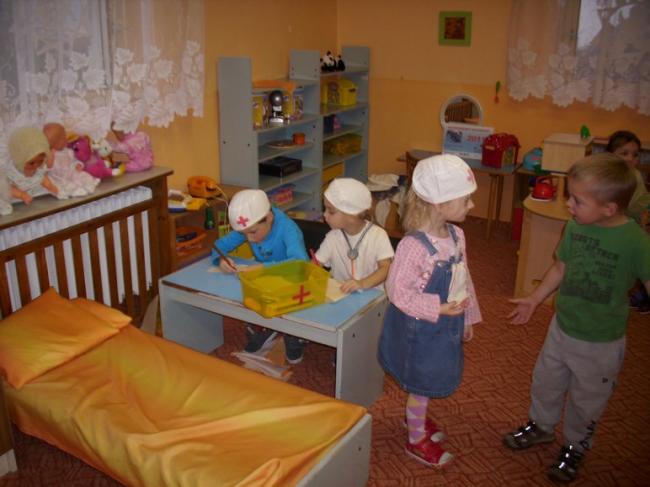 Hrajeme si na lékaře 004.jpg