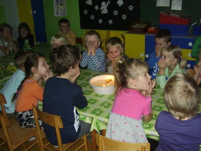 Vánoce v MŠ 21.12.2012 002.jpg