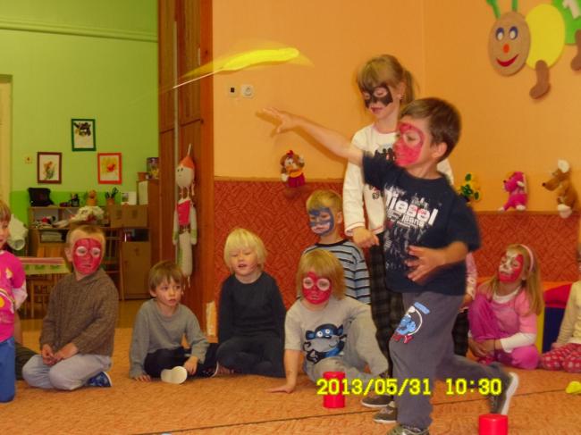 Indiánský DD v MŠ 048.jpg
