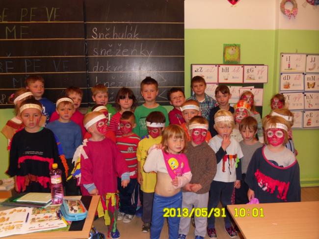 Indiánský DD v MŠ 021.jpg