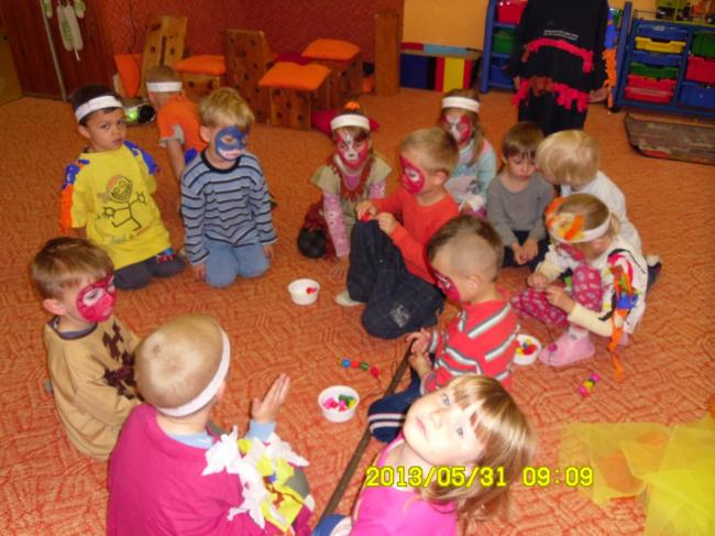 Indiánský DD v MŠ 014.jpg
